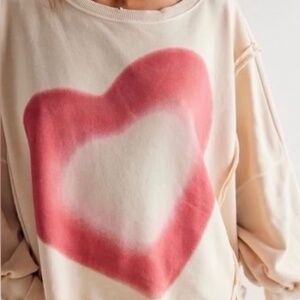 NWT $98 We The FREE PEOPLE Graphic Camden Pullover Airbrush Spray Heart Size XS